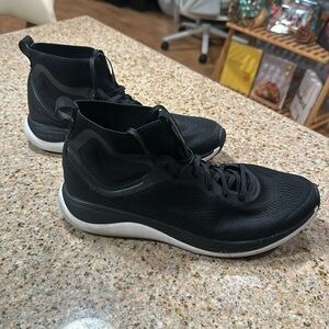 Lululemon Athletica Black and White Athletic Shoes with Modern Design
